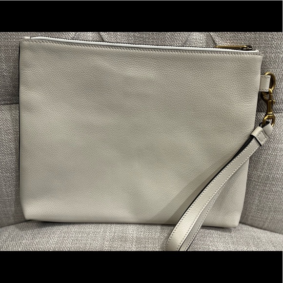 GUCCI Logo Print Clutch Bag Leather White 572770 527066 - Picture 5 of 8